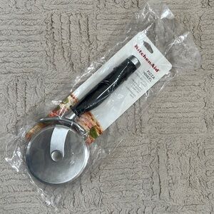 KitchenAid Classic Pizza Wheel, Dishwasher Safe, Black, New sealed packaging